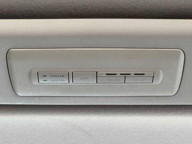 MITSUBISHI DELICA D:5 4WD 2013