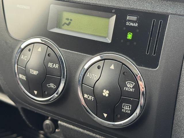 TOYOTA HIACE van 2WD 2013