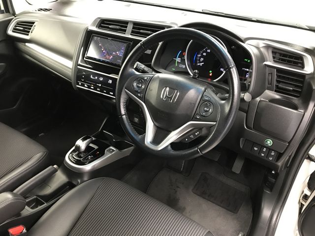 HONDA FIT HYBRID 2018