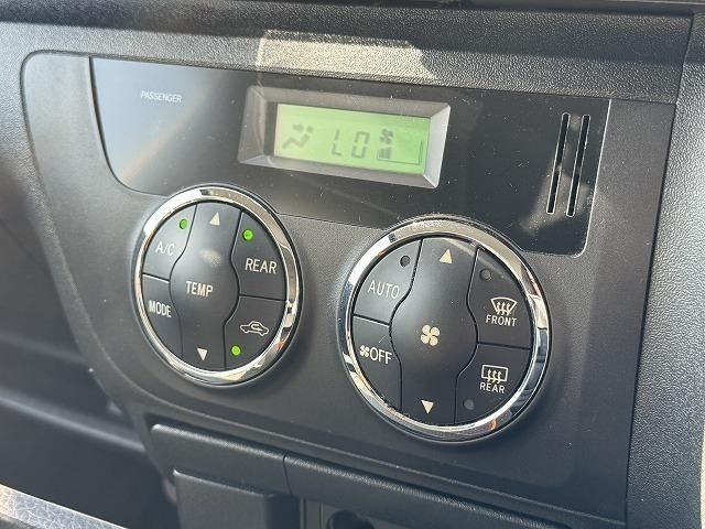 TOYOTA HIACE van 2WD 2012