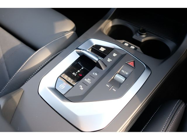 BMW BMW 1series 2025