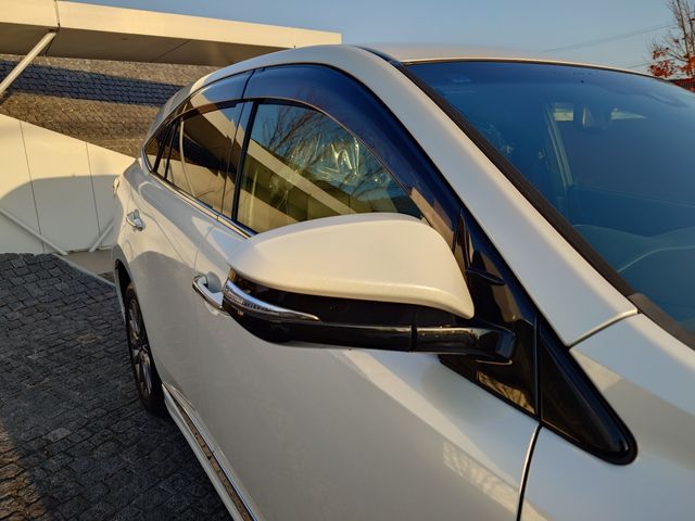 TOYOTA HARRIER HYBRID 2016