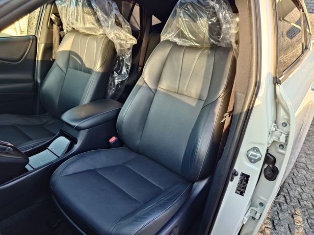 TOYOTA HARRIER HYBRID 2016