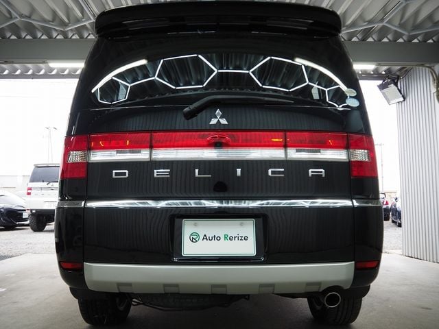 MITSUBISHI DELICA D:5 4WD 2010