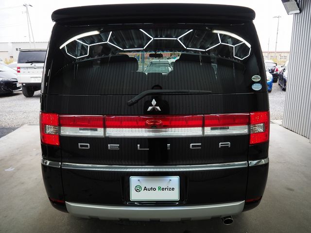 MITSUBISHI DELICA D:5 4WD 2010