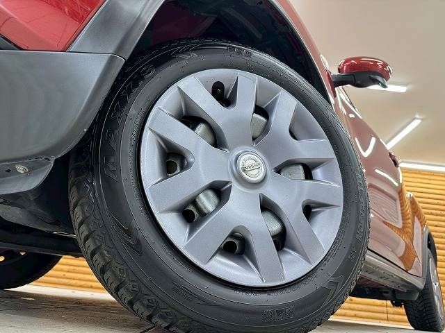 NISSAN JUKE 2011