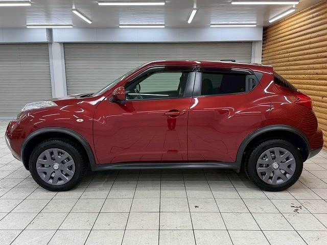 NISSAN JUKE 2011