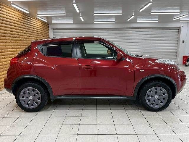 NISSAN JUKE 2011