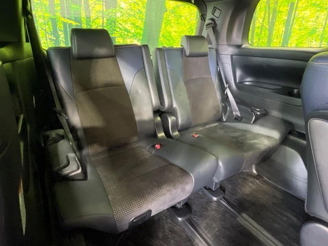 TOYOTA VELLFIRE 2016