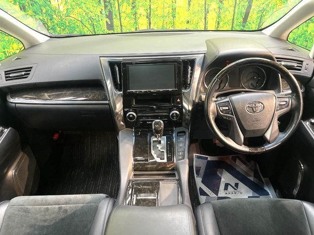 TOYOTA VELLFIRE 2016