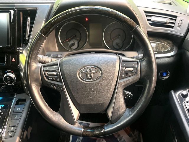 TOYOTA VELLFIRE 2016