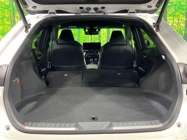 TOYOTA HARRIER HYBRID 2023