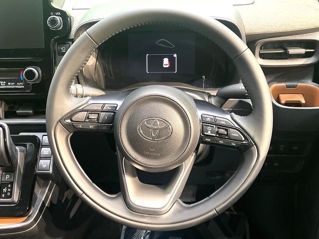 TOYOTA SIENTA HYBRID 2023