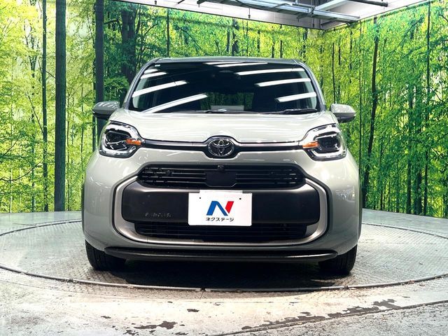 TOYOTA SIENTA HYBRID 2023