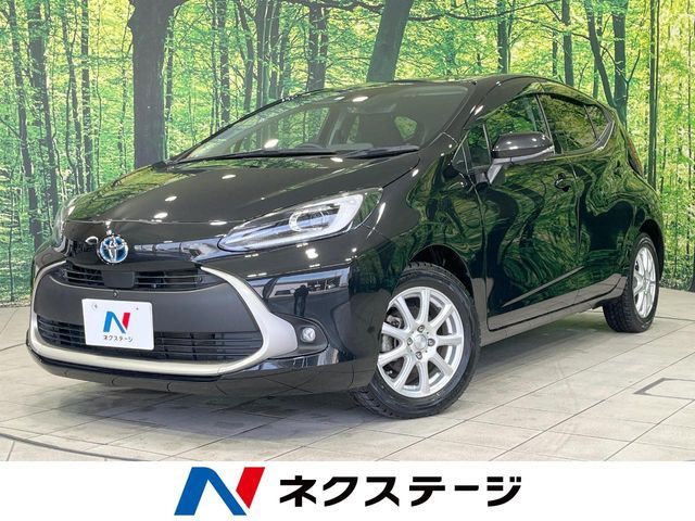 TOYOTA AQUA 2023
