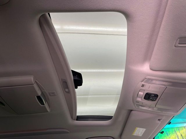 TOYOTA VELLFIRE 2008