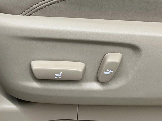 TOYOTA LANDCRUISER PRADO 2023