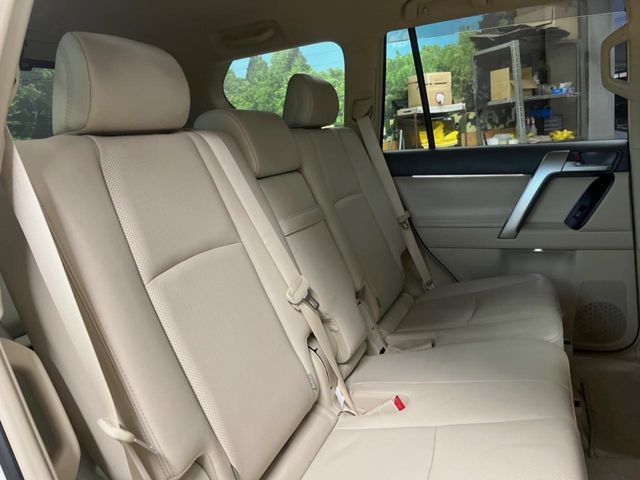 TOYOTA LANDCRUISER PRADO 2023