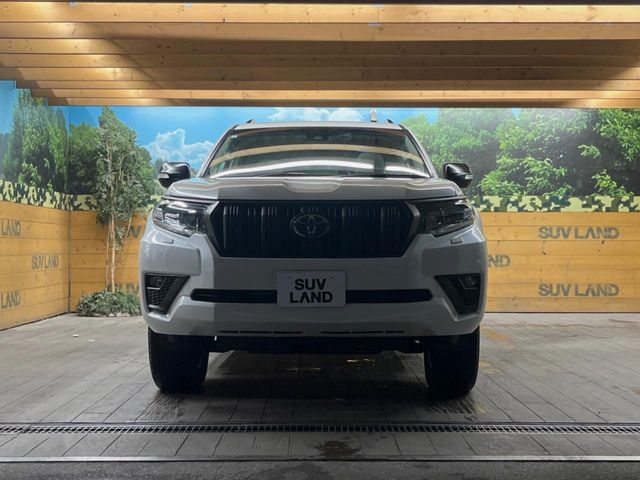 TOYOTA LANDCRUISER PRADO 2023