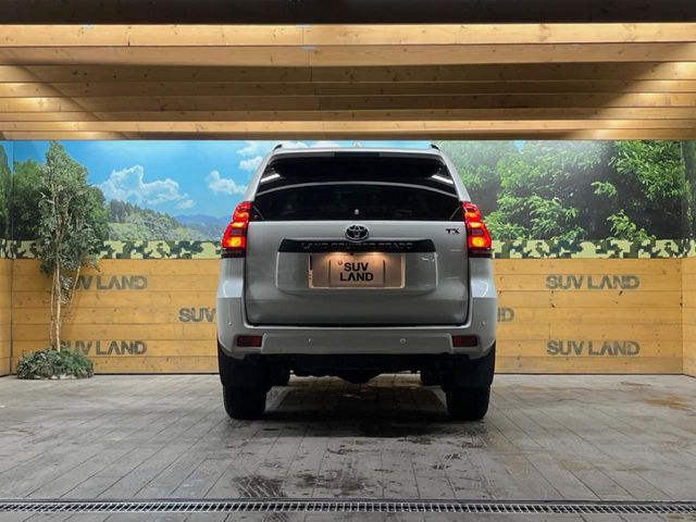 TOYOTA LANDCRUISER PRADO 2023