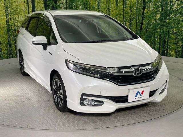 HONDA SHUTTLE HYBRID 2016