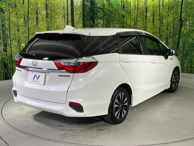 HONDA SHUTTLE HYBRID 2016