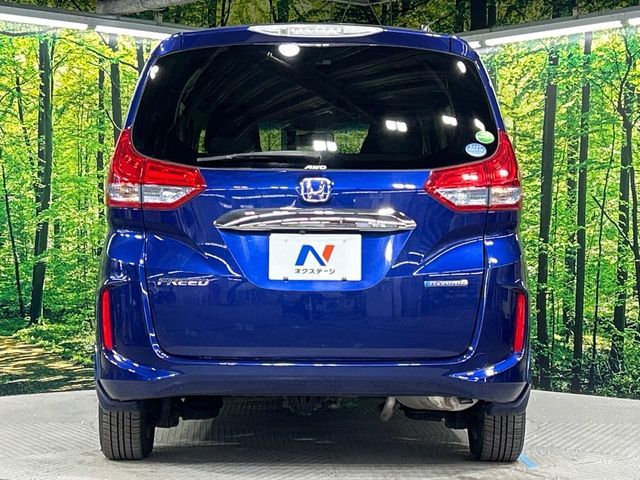 HONDA FREED HYBRID 4WD 2016