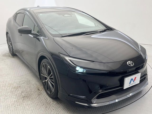 TOYOTA PRIUS 2025