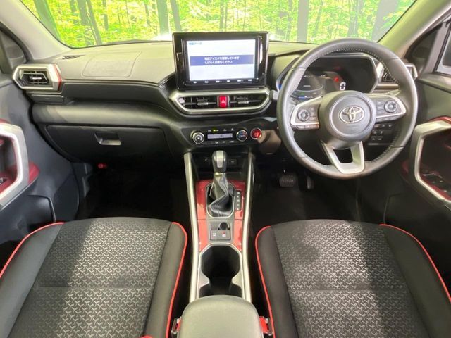 TOYOTA RAIZE HYBRID 2022