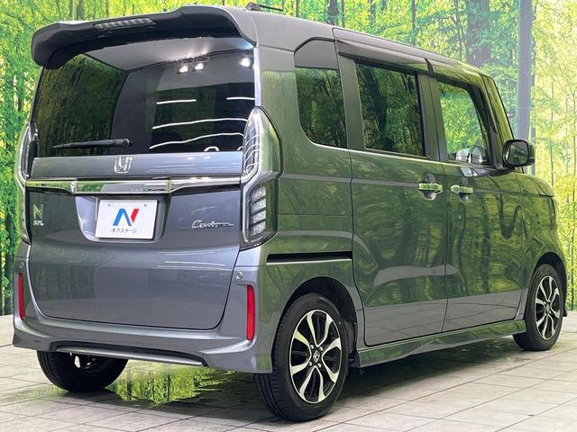 HONDA N BOX CUSTOM 2018
