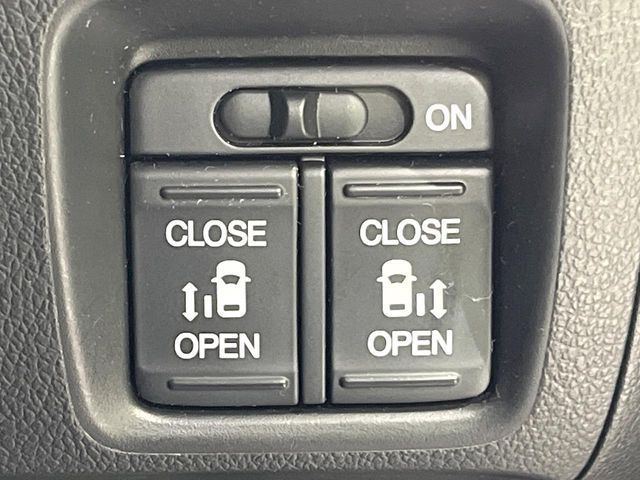 HONDA N BOX CUSTOM 2017