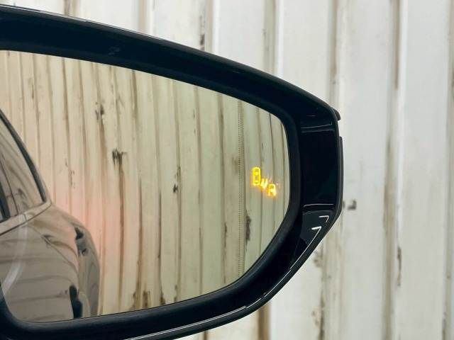 TOYOTA LEXUS IS300h 2021