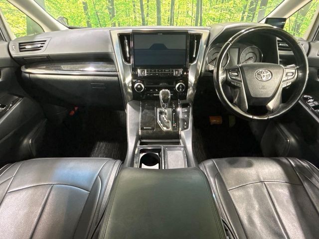 TOYOTA VELLFIRE 2017