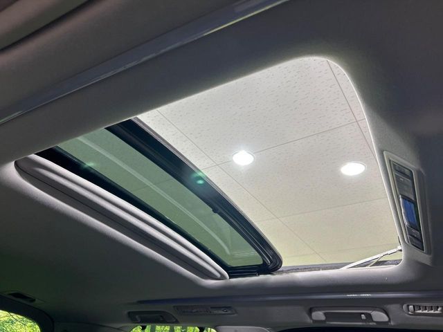 TOYOTA VELLFIRE 2017