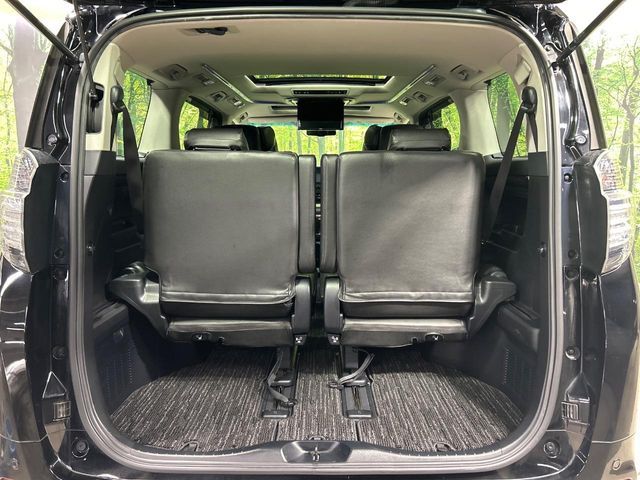 TOYOTA VELLFIRE 2017