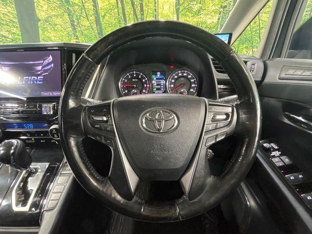 TOYOTA VELLFIRE 2017