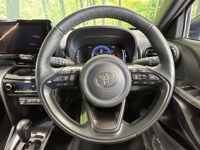 TOYOTA YARIS CROSS 2025