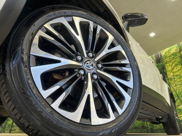 TOYOTA YARIS CROSS HYBRID 2023