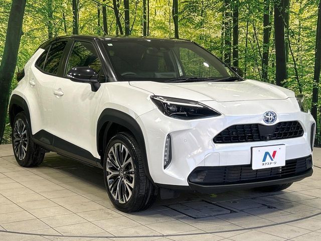 TOYOTA YARIS CROSS HYBRID 2023