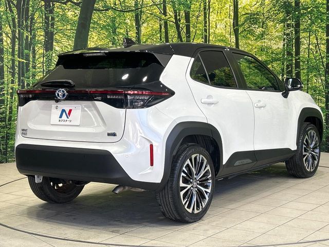 TOYOTA YARIS CROSS HYBRID 2023