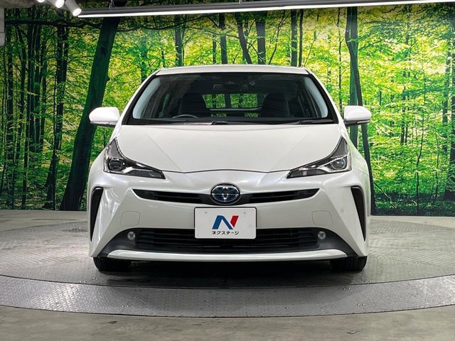 TOYOTA PRIUS 2019