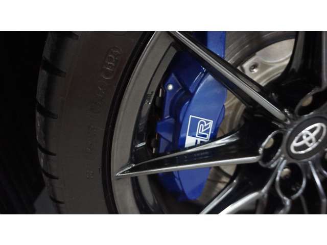 TOYOTA GR YARIS 2024