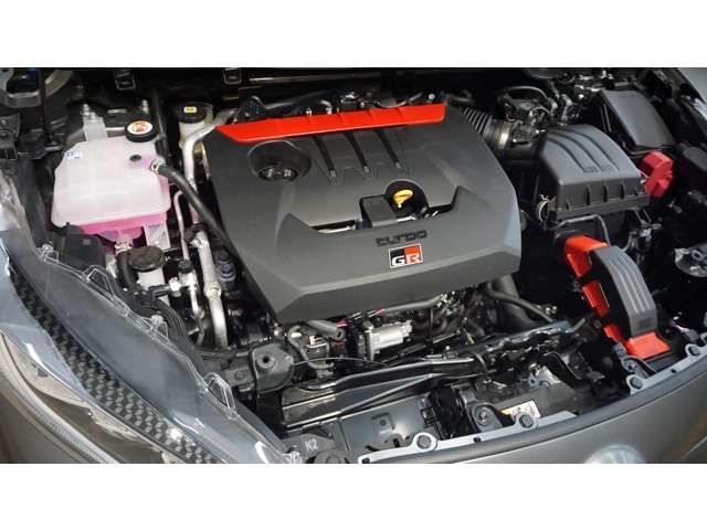 TOYOTA GR YARIS 2024