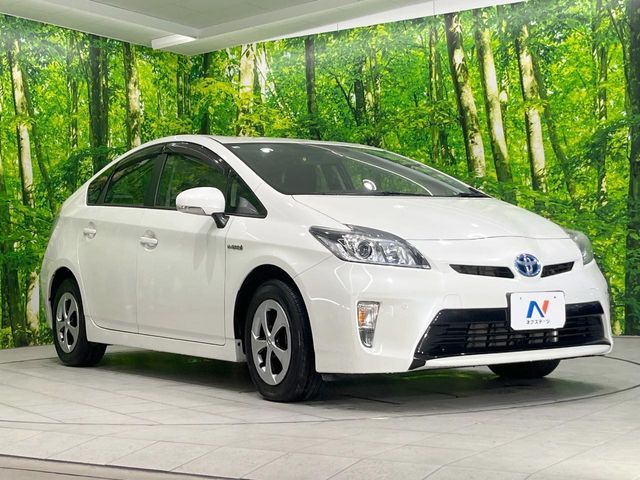 TOYOTA PRIUS 2012
