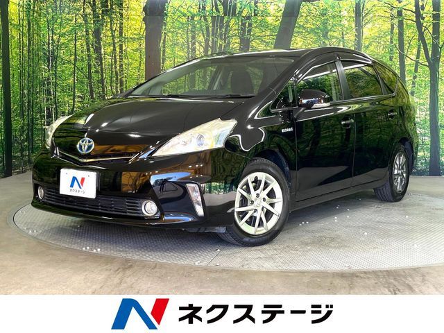 TOYOTA PRIUS Alpha 2013