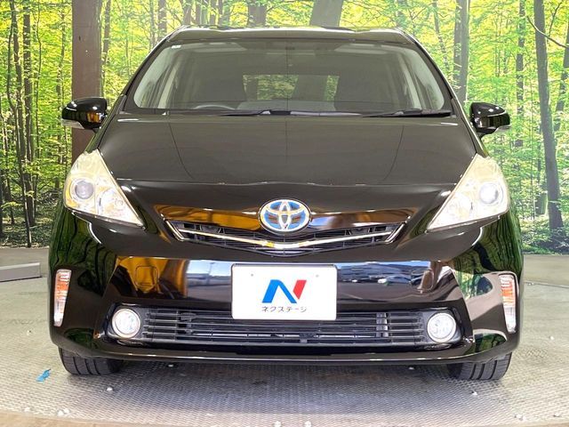 TOYOTA PRIUS Alpha 2013