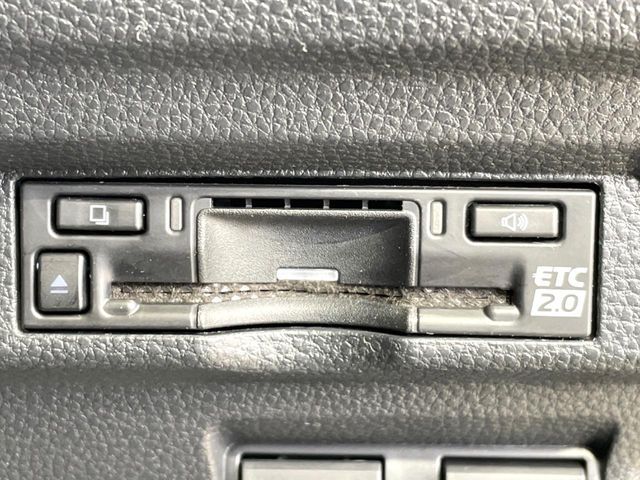 TOYOTA COROLLA CROSS HYBRID 2024