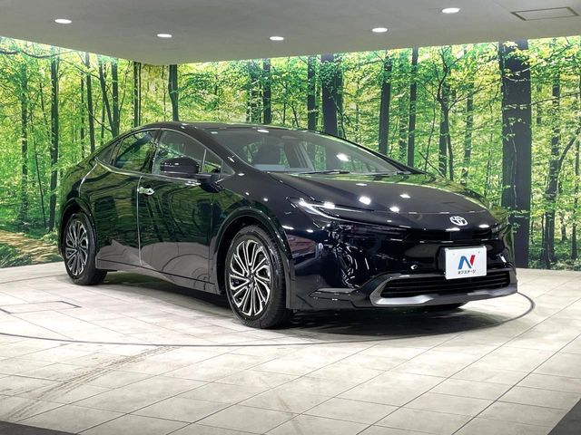 TOYOTA PRIUS 2025