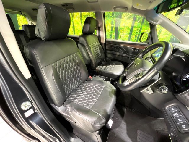 MITSUBISHI DELICA D:5 4WD 2023