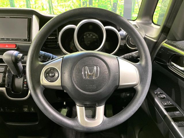 HONDA N BOX CUSTOM 2017